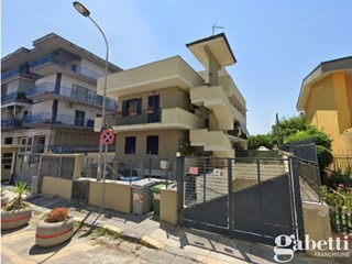 Bilocale in Vendita a Pomigliano d'Arco, 135'000&euro;, 50 m²