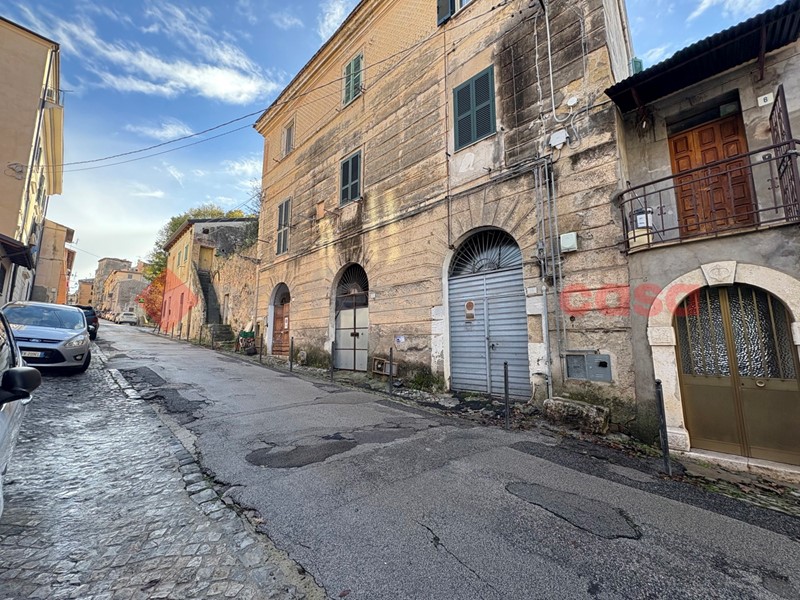 Bilocale in Vendita a Terracina, 87'000&euro;, 40 m², arredato