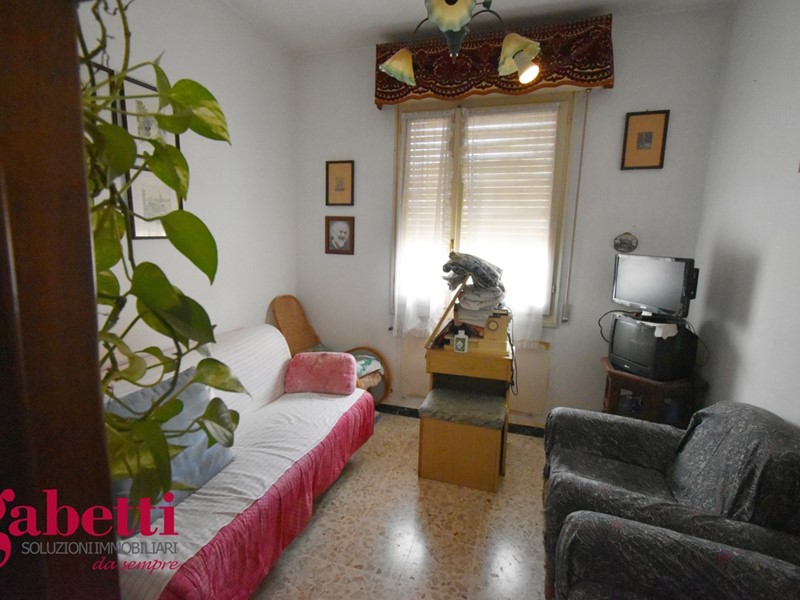 Attico in Vendita a Sassari, 130'000&euro;, 143 m²