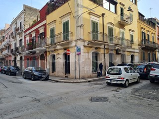 Negozio in Vendita a Barletta, 205'000&euro;, 200 m²