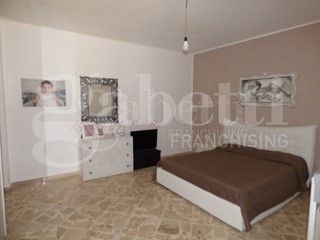 Trilocale in Vendita a Bagheria, 97'000&euro;, 136 m²