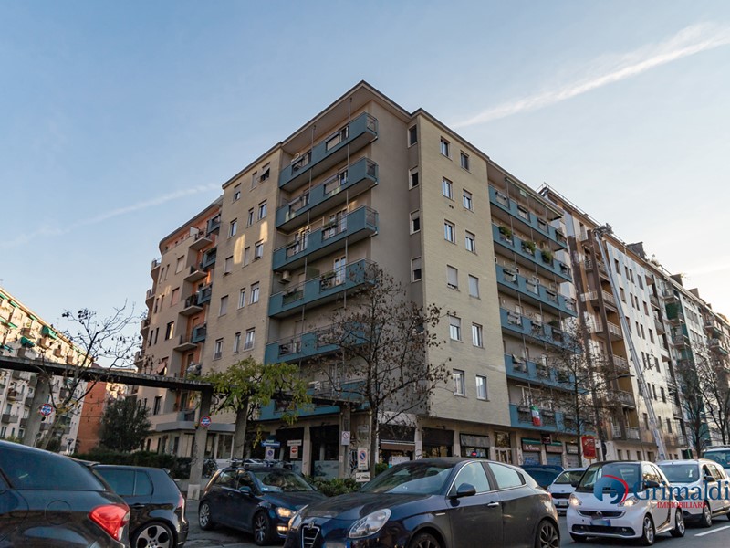 Bilocale in Vendita a Milano, 235'000&euro;, 56 m², arredato