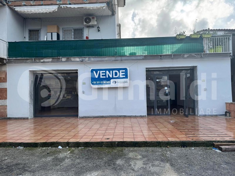 Negozio in Vendita a Quarto, 240'000&euro;, 100 m²