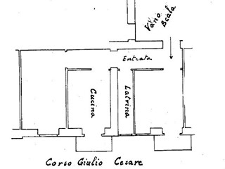 Quadrilocale in Vendita a Torino, 55'000&euro;, 63 m²