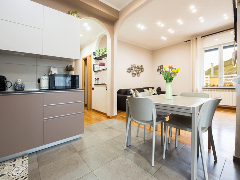 Appartamento in Vendita a Genova, zona Molassana, 215'000&euro;, 90 m²