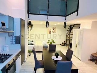 Trilocale in Vendita a Catania, 78'000&euro;, 73 m², arredato