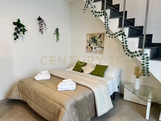 Bilocale in Vendita a Catania, 68'000&euro;, 80 m², arredato