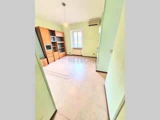 Trilocale in Vendita a Pescara, 128'000&euro;, 85 m²