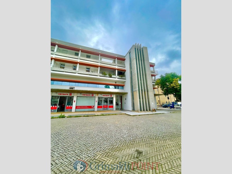 Ufficio in Affitto a Lecce, 400&euro;, 38 m²