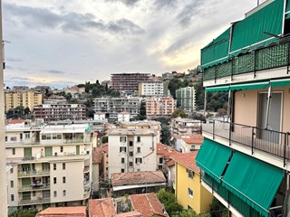 Quadrilocale in Vendita a Sanremo, 145'000&euro;, 108 m²