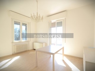 Trilocale in Vendita a Perugia, zona Ripa, 85'000&euro;, 85 m²