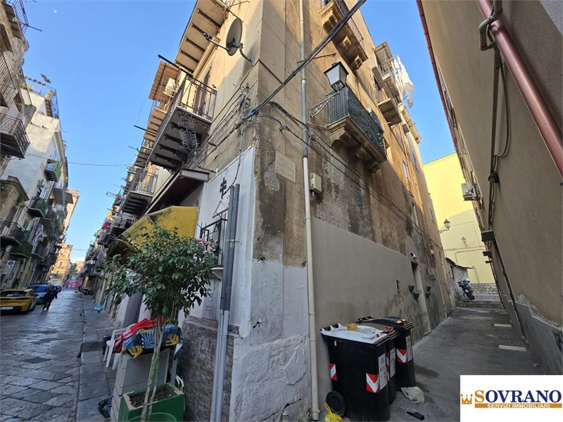 Appartamento in Vendita a Palermo, 390'000&euro;, 195 m²