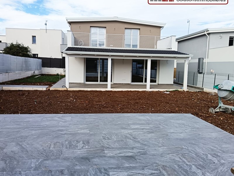 Villa in Vendita a Altavilla Milicia, 319'000&euro;, 160 m²