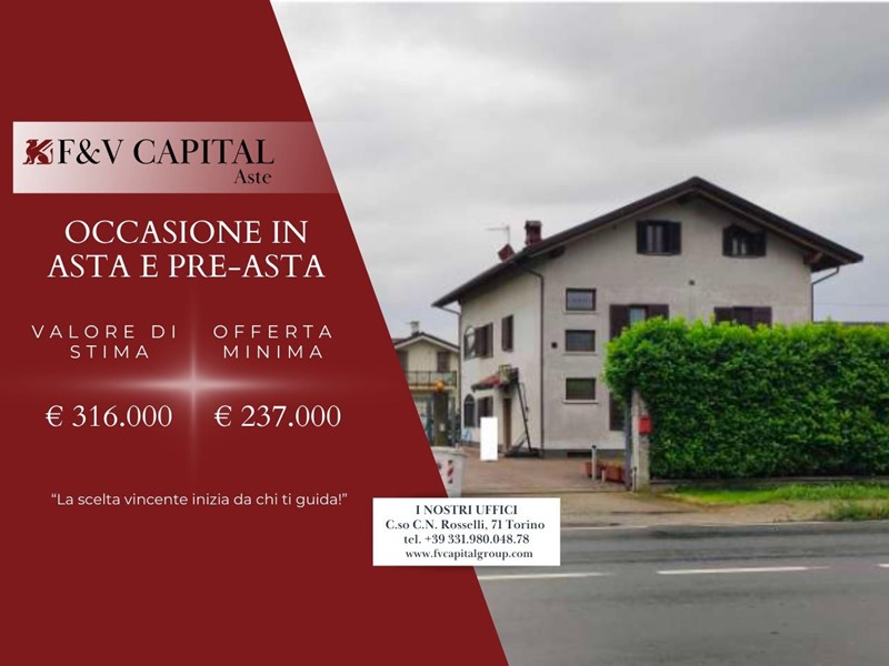 Villa in Vendita a Avigliana, 237'000&euro;, 226 m²
