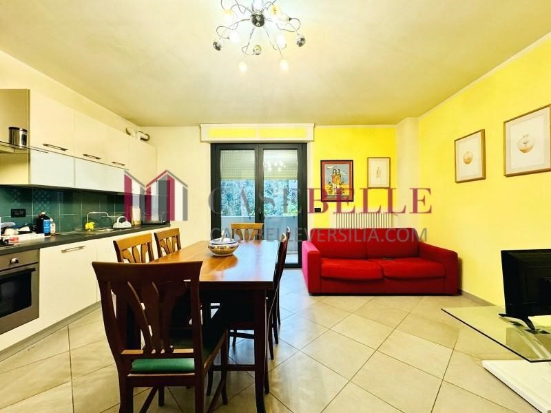 Quadrilocale in Affitto a Camaiore, zona Lido di Camaiore, 2'200&euro;, 76 m²