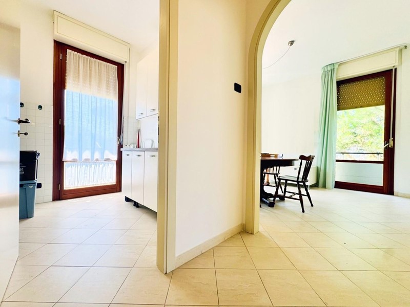 Trilocale in Affitto a Camaiore, zona Lido di Camaiore, 3'000&euro;, 70 m², arredato