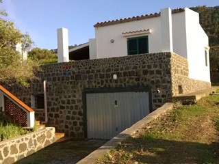 Villa in Vendita a Ustica, 278'000&euro;, 80 m²