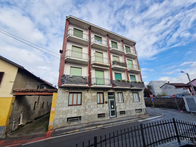 Trilocale in Vendita a Leinì, 97'000&euro;, 80 m²