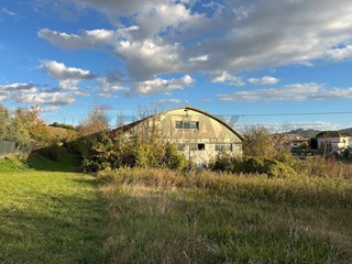 Capannone in Vendita a Maiolati Spontini, 99'000&euro;, 800 m²