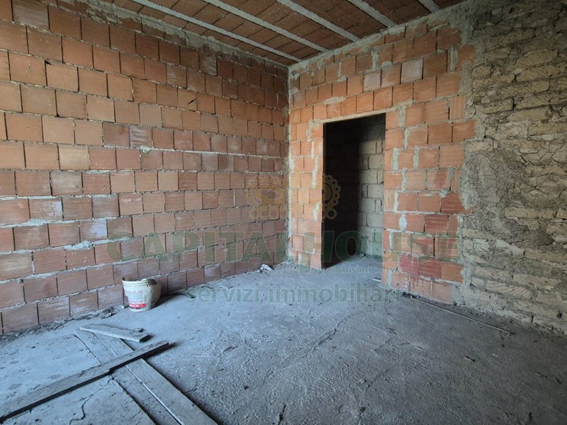 Trilocale in Vendita a Marcianise, 45'000&euro;, 85 m²