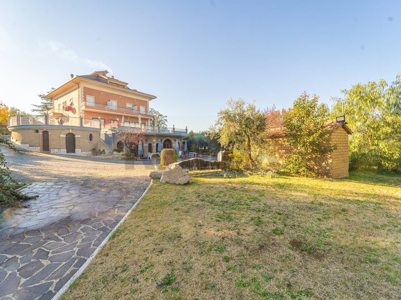 Appartamento in Vendita a Frascati, 2'410'000&euro;, 2370 m²