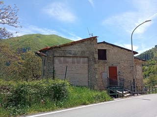 Rustico in Vendita a Scanno, 74'000&euro;, 158 m²