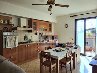 Appartamento in Vendita a Piedimonte Etneo, 99'000&euro;, 117 m²