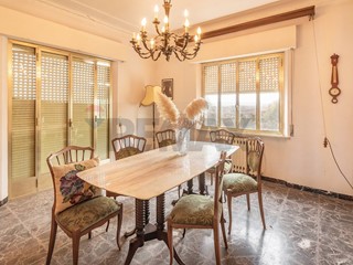 Appartamento in Vendita a Santa Maria Nuova, 65'000&euro;, 160 m²