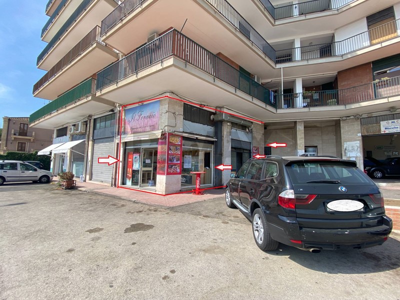 Negozio in Vendita a Catania, 162'000&euro;, 80 m²