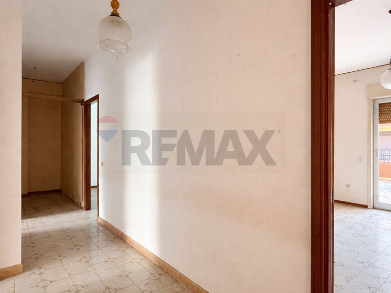Appartamento in Vendita a Riposto, 65'000&euro;, 110 m²