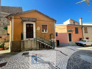 Casa Semi Indipendente in Vendita a Foglianise, 19'000&euro;, 50 m²