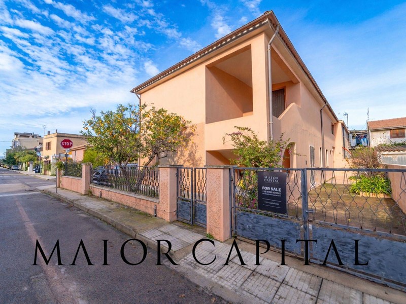 Casa Semi Indipendente in Vendita a Olbia, 465'000&euro;, 320 m²