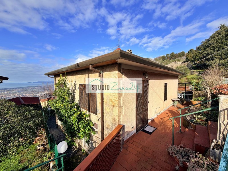 Casa Semi Indipendente in Vendita a Pietrasanta, 225'000&euro;, 80 m²