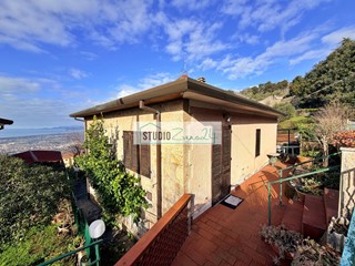 Casa Semi Indipendente in Vendita a Pietrasanta, 225'000&euro;, 80 m²