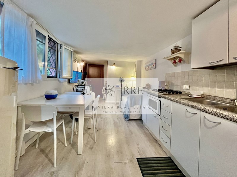 Bilocale in Vendita a Alassio, 160'000&euro;, 45 m²