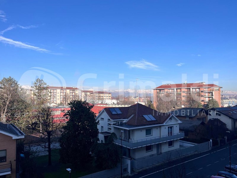 Quadrilocale in Vendita a Beinasco, 140'000&euro;, 90 m²