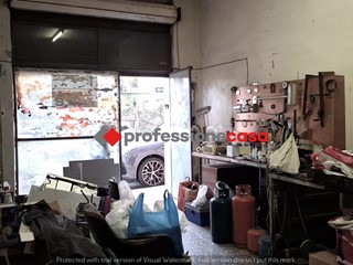 Negozio in Vendita a Pomezia, 60'000&euro;, 70 m²