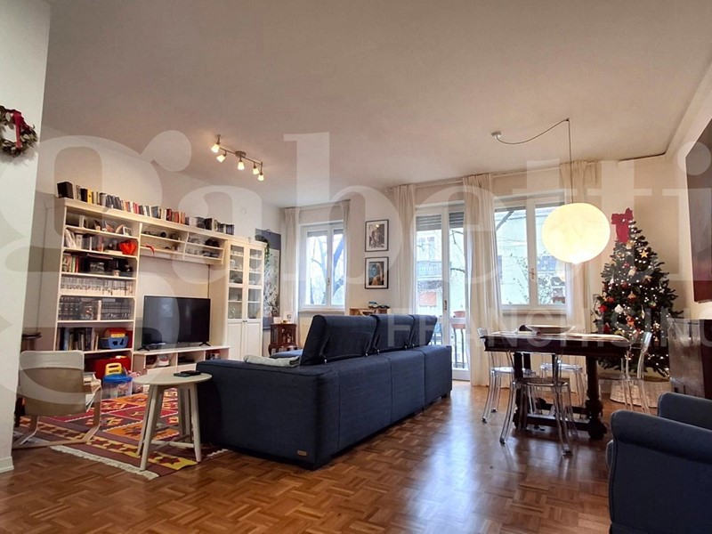 Trilocale in Vendita a Piacenza, 215'000&euro;, 122 m², con Box