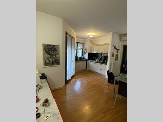 Bilocale in Vendita a Rimini, 239'000&euro;, 70 m², arredato, con Box