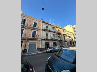 Immobile commerciale in Vendita a Bari, 48'000&euro;, 126 m²