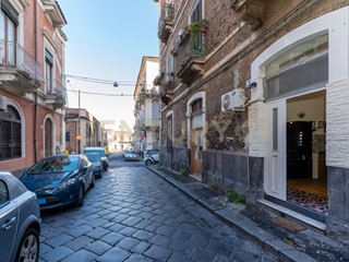 Trilocale in Vendita a Catania, 64'000&euro;, 50 m², arredato
