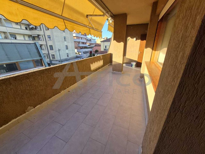 Appartamento in Affitto a Rovigo, zona Centro cittÃ, 600&euro;, 75 m², arredato, con Box