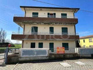 Appartamento in Affitto a Rovigo, zona San Pio XÂ°, 630&euro;, 100 m², arredato