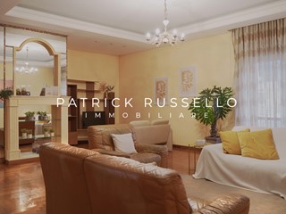 Appartamento in Vendita a Gela, zona CAPOSOPRANO, 150'000&euro;, 130 m²