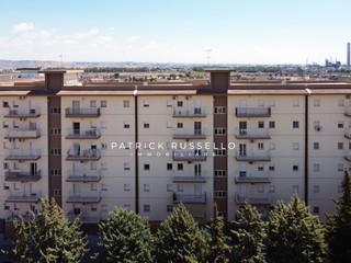 Appartamento in Vendita a Gela, zona SETTEFARINE, 90'000&euro;, 121 m²