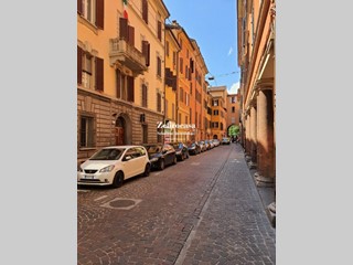 Trilocale in Affitto a Bologna, 68 m²