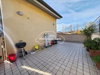 Trilocale in Vendita a Lucca, zona San Pietro a Vico, 140'000&euro;, 70 m²