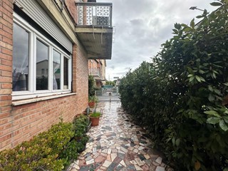 Villa bifamiliare in Vendita a Viareggio, 299'000&euro;, 120 m²