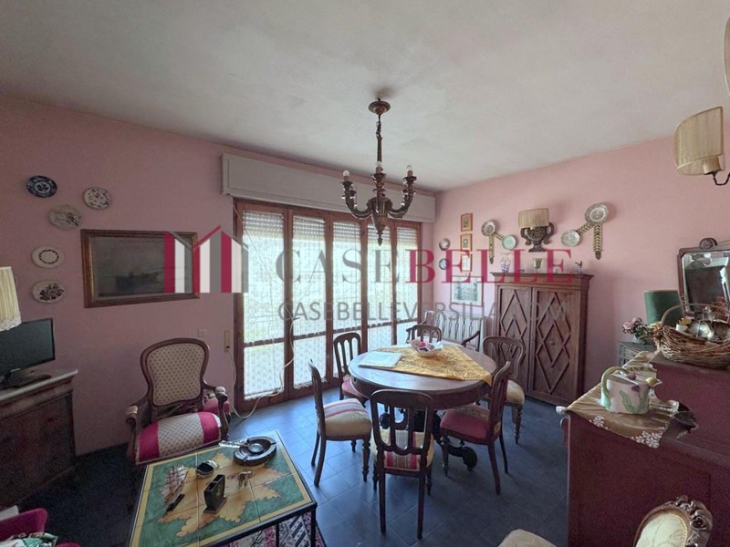 Appartamento in Vendita a Camaiore, zona Lido di Camaiore, 370'000&euro;, 103 m²