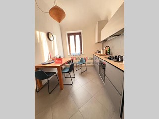 Trilocale in Vendita a Cascina, zona Navacchio, 155'000&euro;, 70 m², arredato